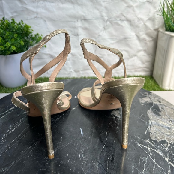 Stuart Weitzman
Women's Soiree 100 High Heel Sandals Metallic finish size 8 - Picture 11 of 16